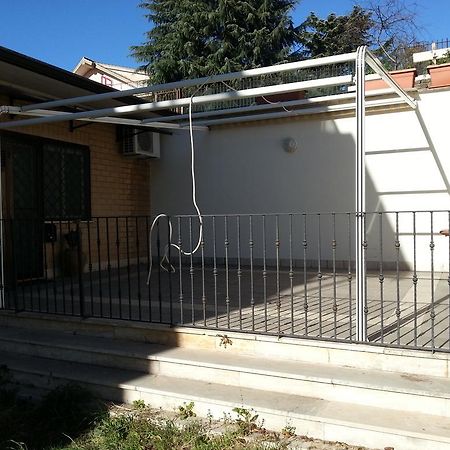 Апартаменти Casa Livia Metro C Bolognetta Рим Екстер'єр фото